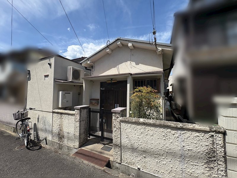 川西市中央町　古家付土地