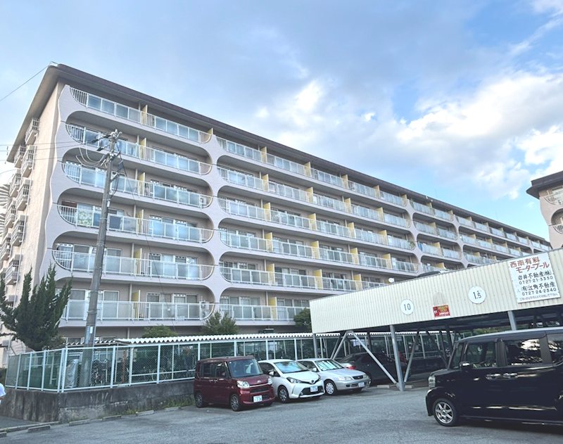 日商岩井箕面ハイツA棟